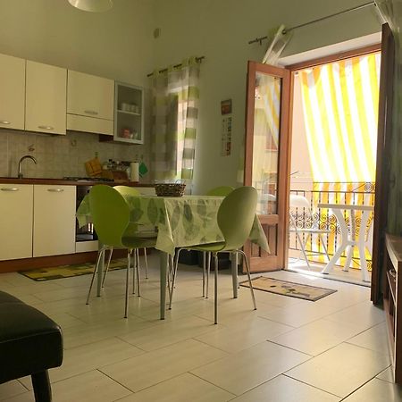 Appartamento Casa Trento カステッランマーレ・デル・ゴルフォ エクステリア 写真